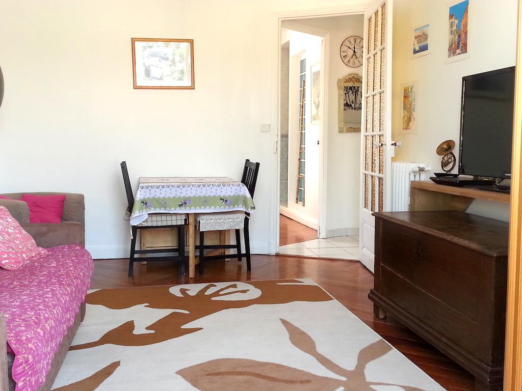 Bellevue Apartment Nisa Cameră foto